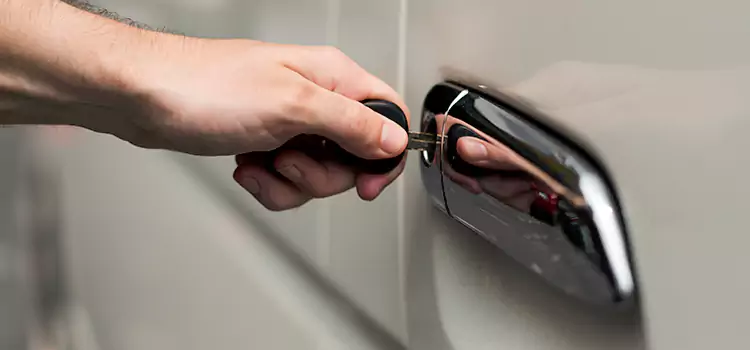 Why Choose Our Auto Locksmith Team in Rock Island, IL?